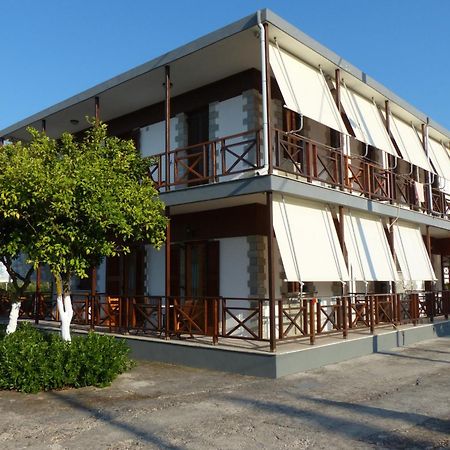 Circe Pansion Apartment Lixouri Exterior foto