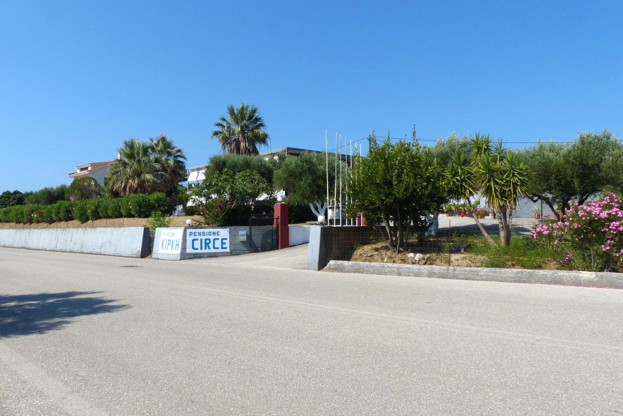 Circe Pansion Apartment Lixouri Exterior foto