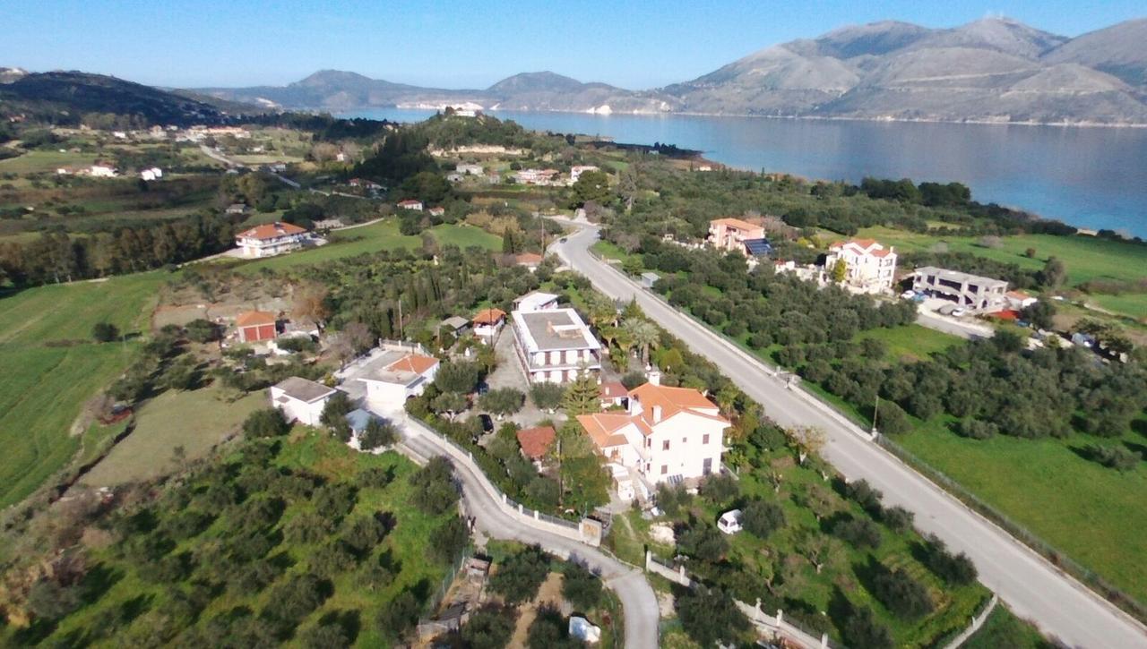 Circe Pansion Apartment Lixouri Exterior foto